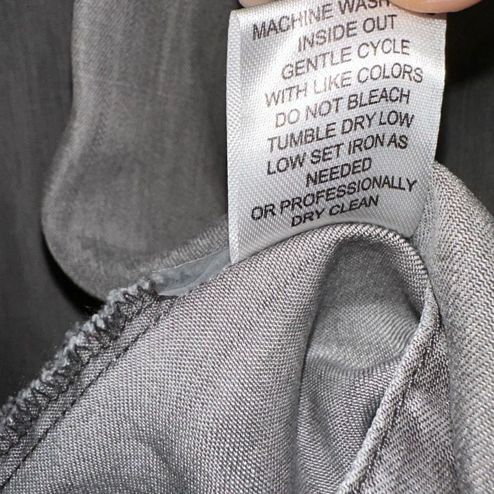 Hester’s & Orchard Womens Gray Tencel Top Medium Button Front Raw Sharkbite Hem - Picture 11 of 11